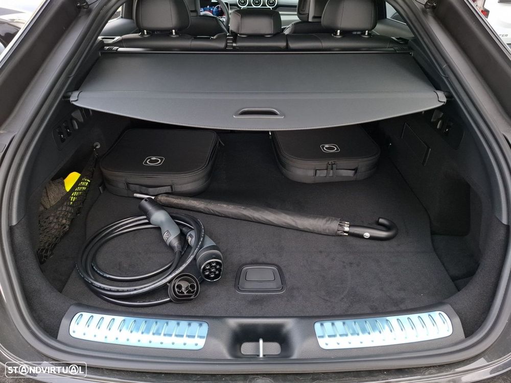 Mercedes-Benz GLC 300 e Coupe 4Matic - 28