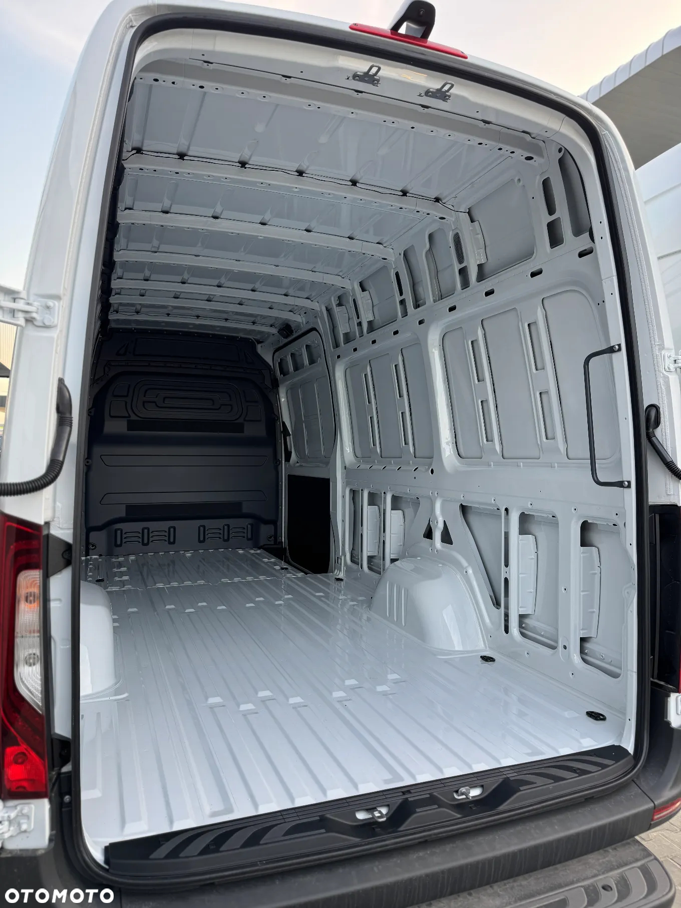 Mercedes-Benz Sprinter 317 CDI - 31