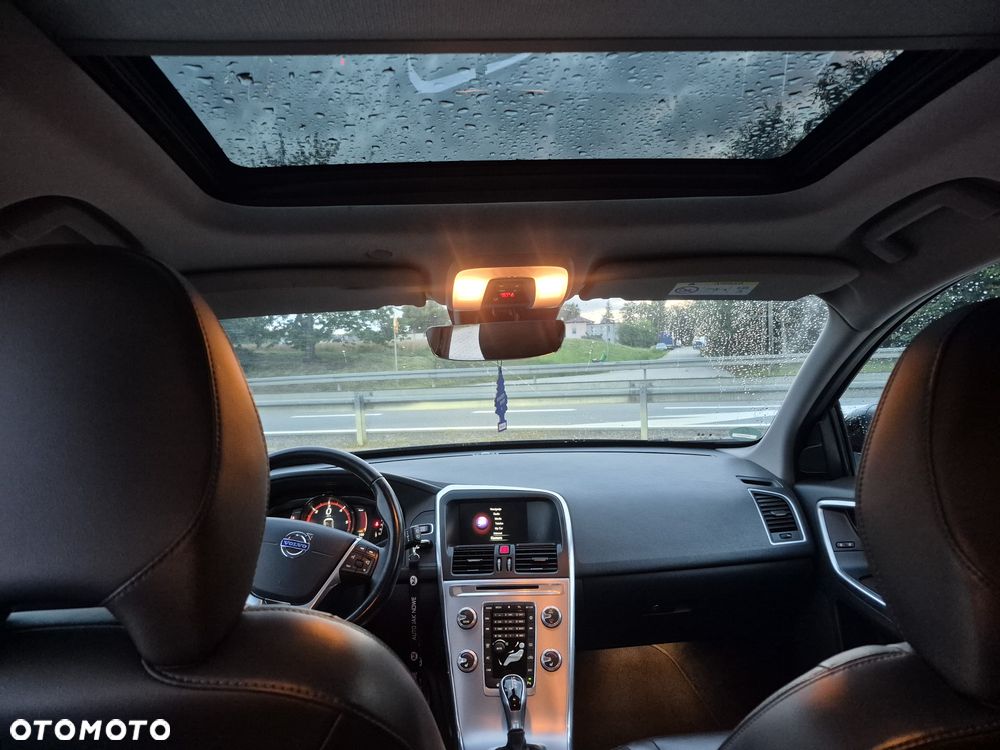 Volvo XC 60 - 6