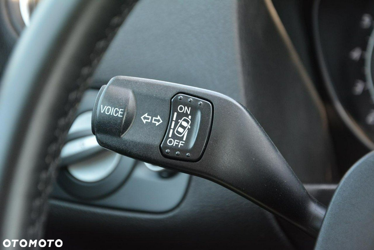 Ford Mondeo 2.0 EcoBoost Titanium - 35