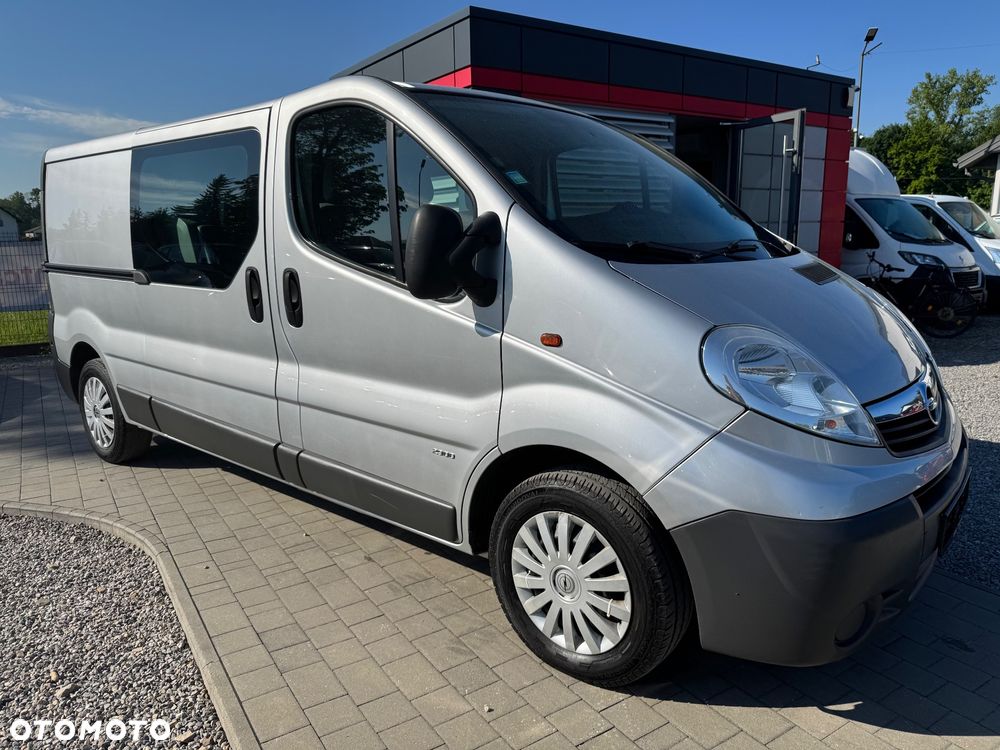 Opel Vivaro - 2