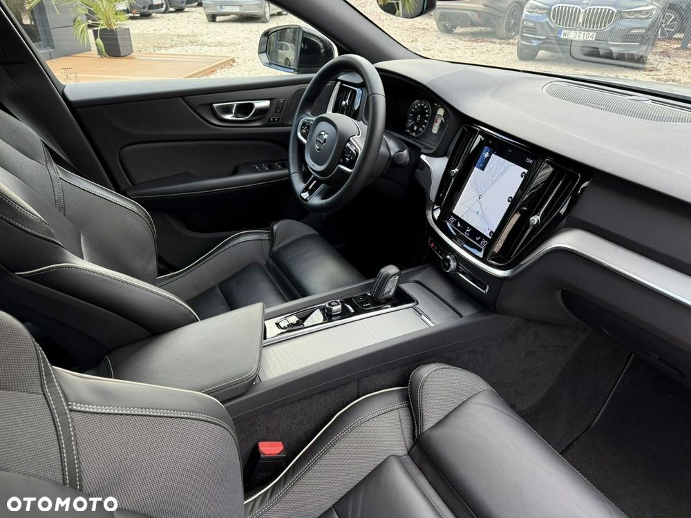 Volvo S60 B4 B R-Design - 34
