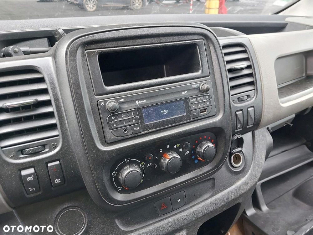 Renault Trafic - 13