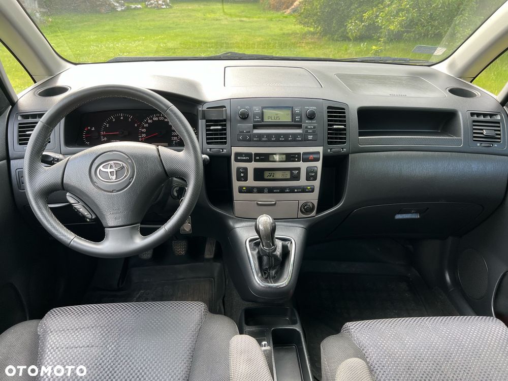 Toyota Corolla Verso 2.0 D-4D Sol - 5