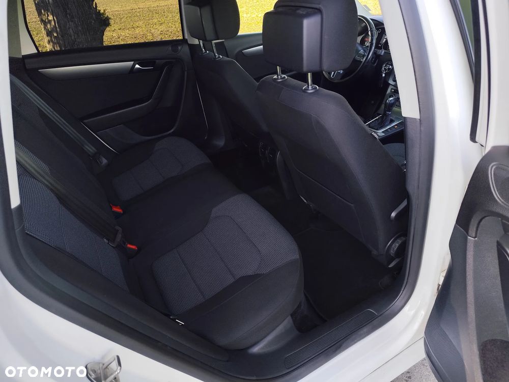 Volkswagen Passat 2.0 TDI DSG BlueMotion Technology Exclusive - 8