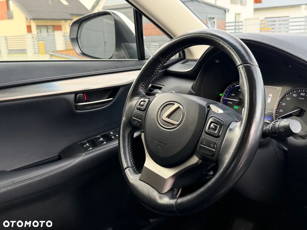 Lexus NX 300h Business Edition AWD - 27