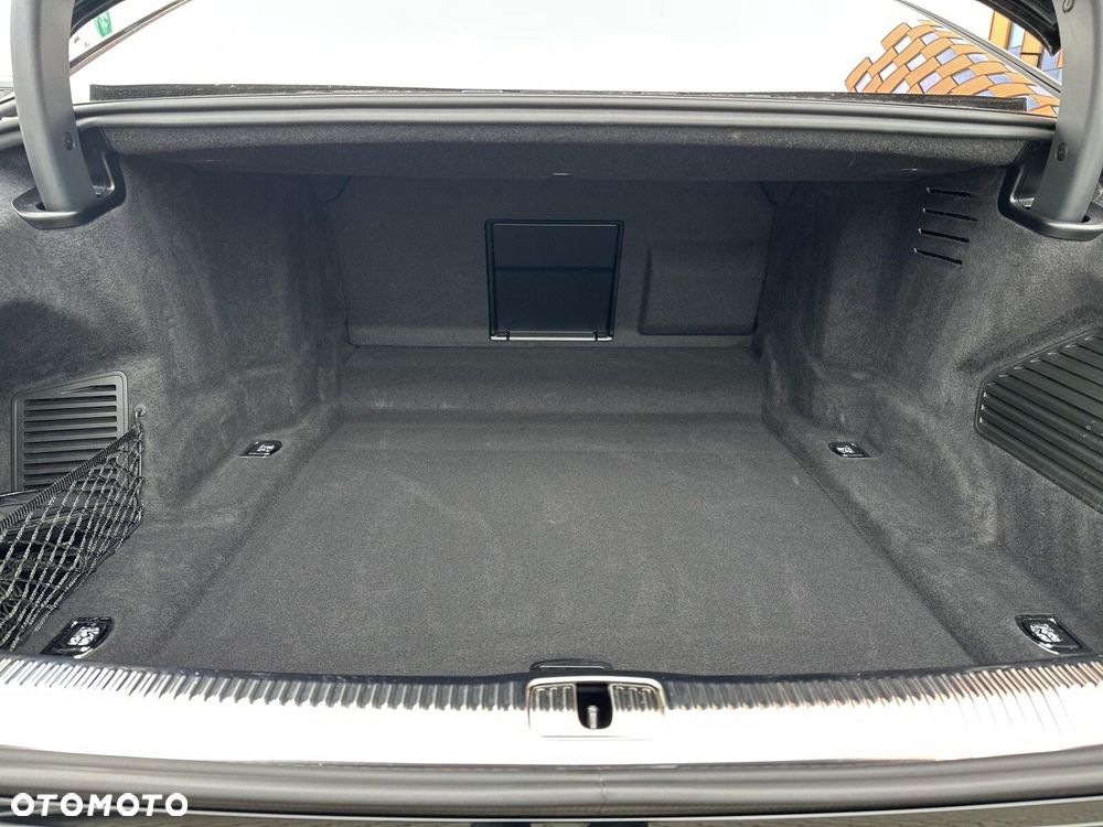 Audi A8 - 19