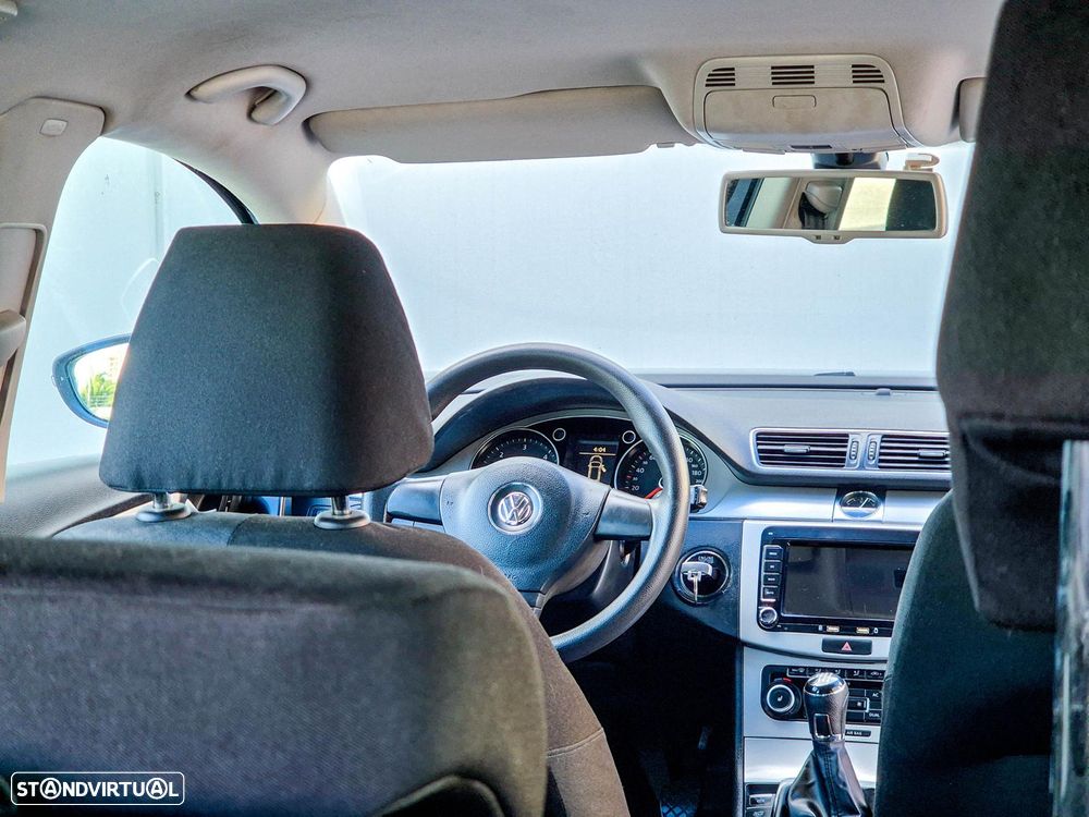 VW Passat Variant 2.0 TDi Confortline - 6