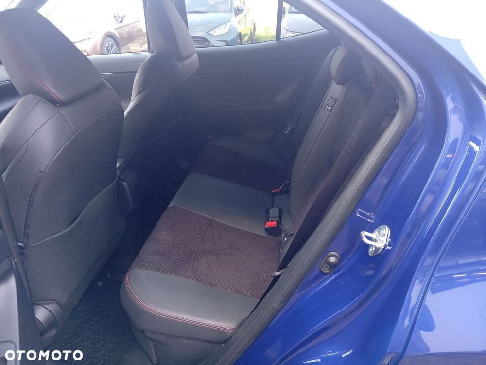 Toyota Yaris Cross - 13