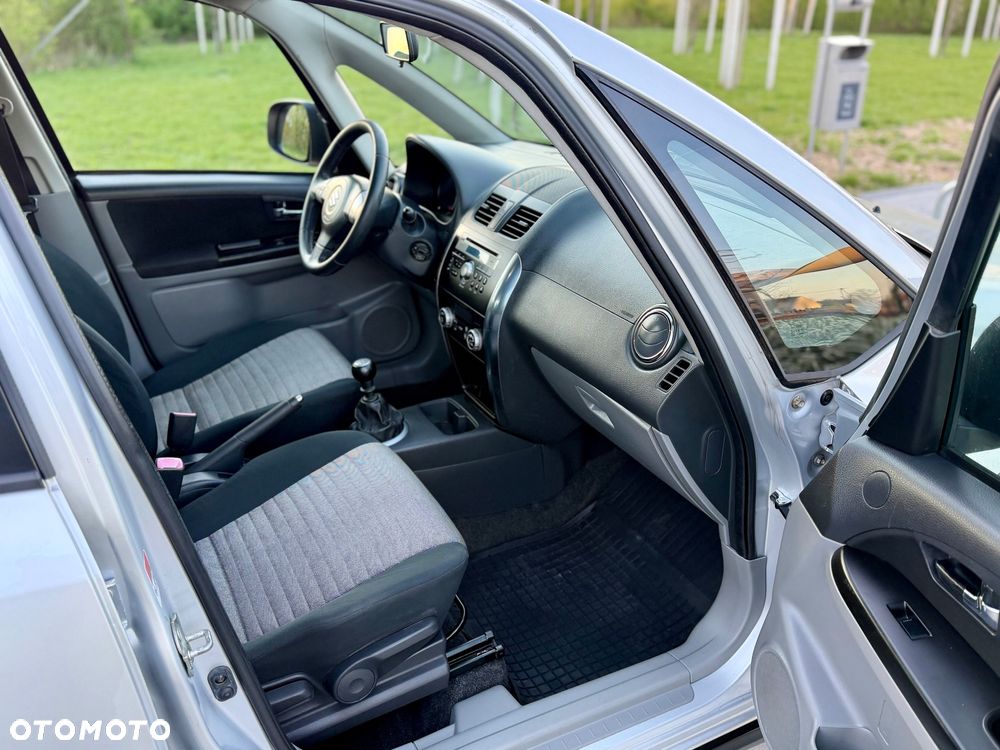 Suzuki SX4 Classic 2.0 DDiS 4x4 Comfort - 18