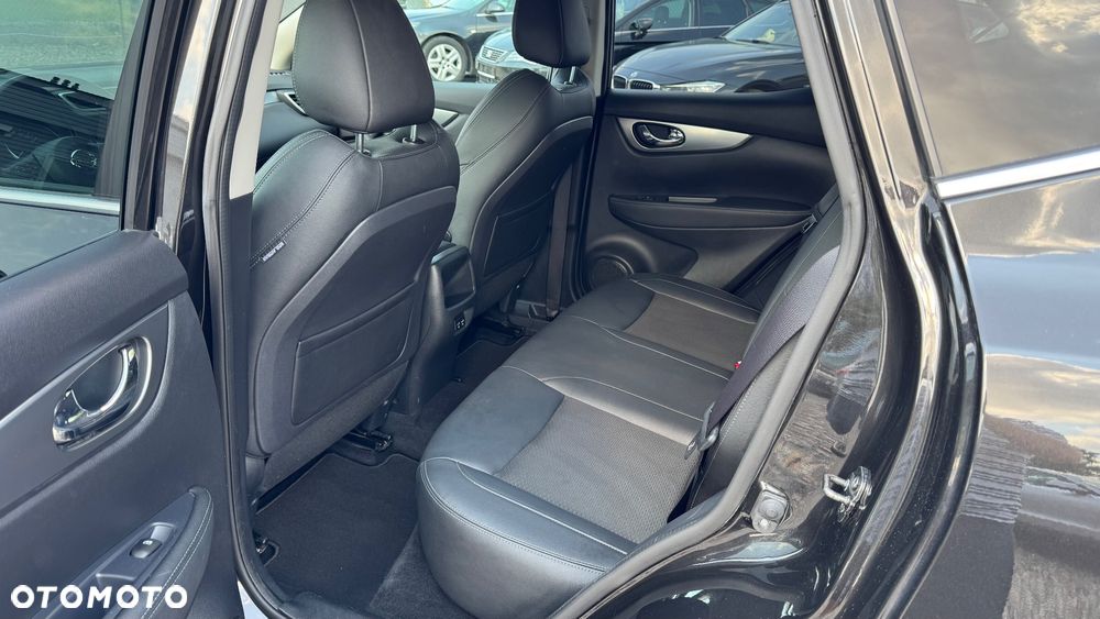 Nissan Qashqai 1.3 DIG-T DCT TEKNA - 25