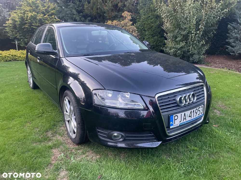 Audi A3 1.6 TDI DPF Attraction - 1