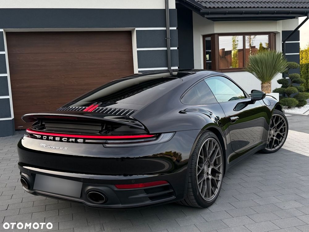 Porsche 911 Carrera 4S - 37