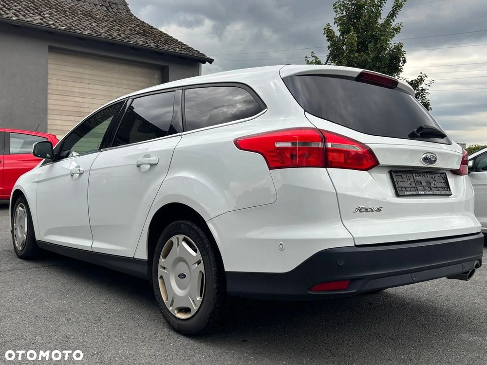 Ford Focus 2.0 TDCi Titanium ASS - 6