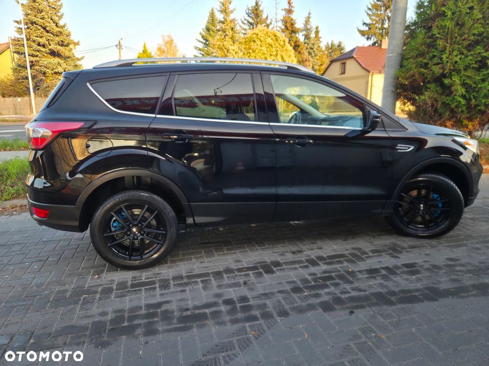 Ford Kuga 2.0 TDCi 2x4 Titanium - 17