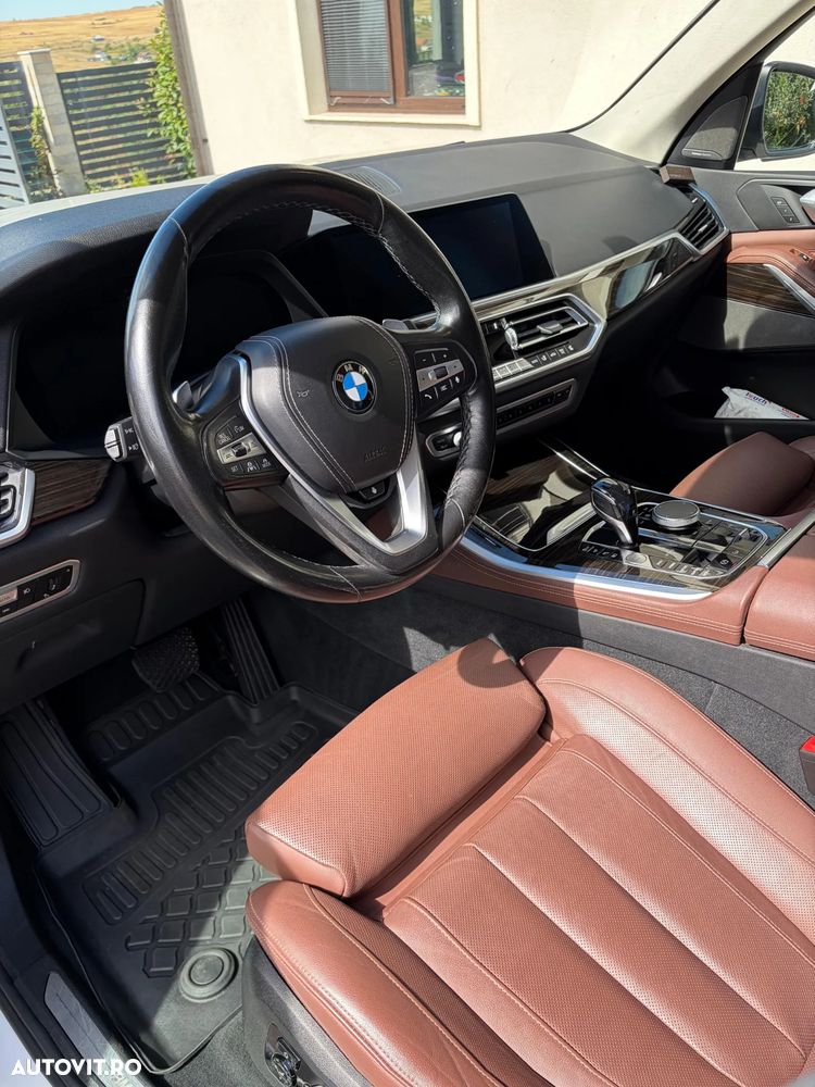 BMW X5 2020 — imagine 11