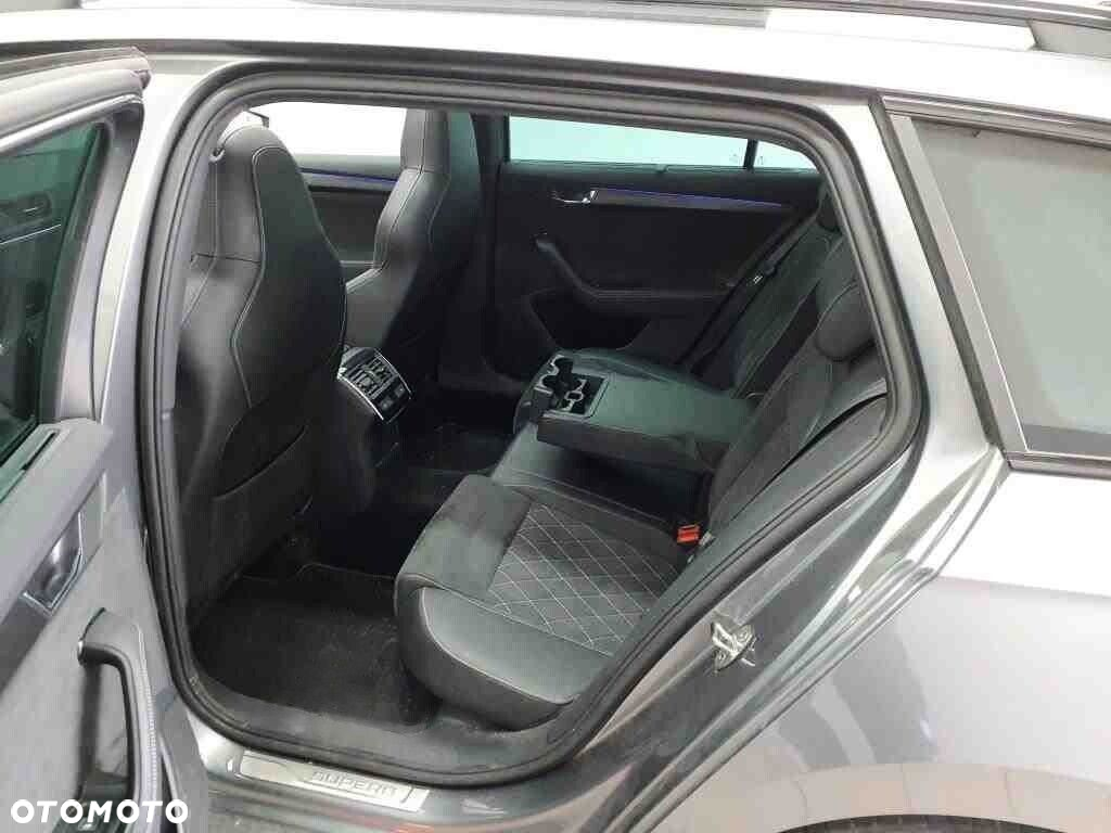 Skoda Superb 2.0 TSI 4x4 Sportline DSG - 6