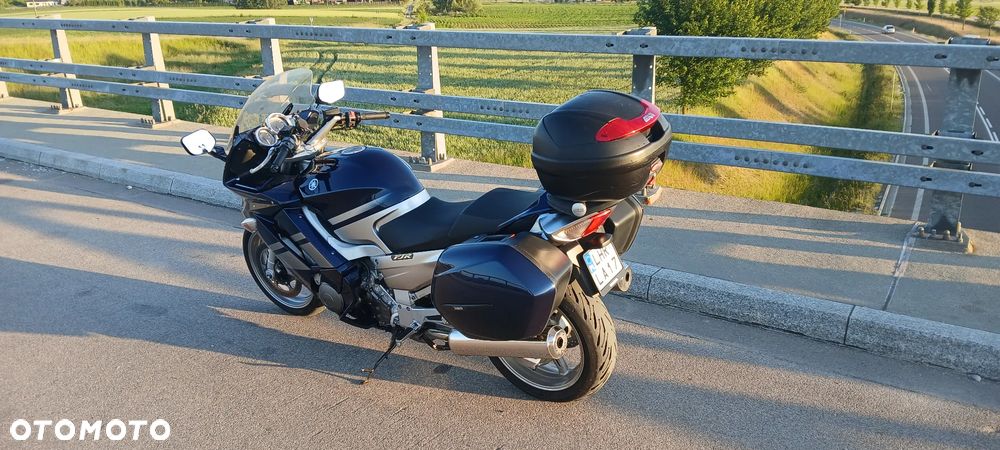 Yamaha FJR - 12