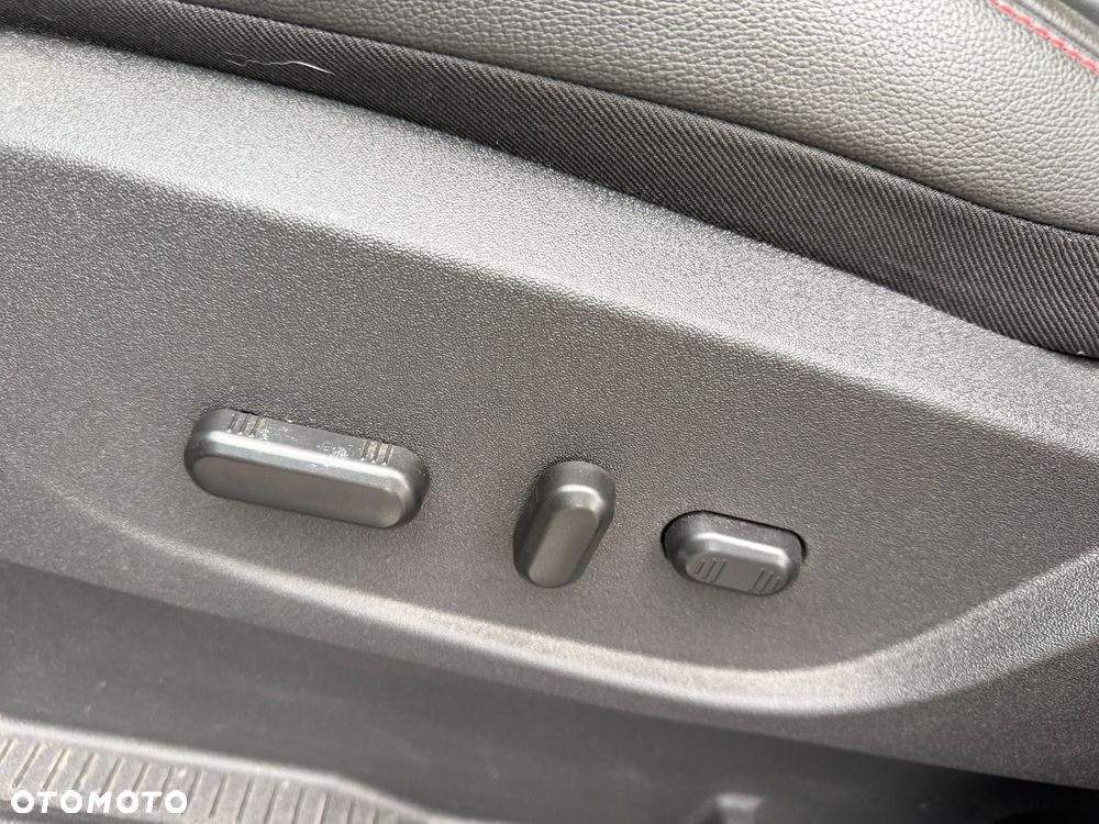 Ford Kuga 1.5 EcoBoost FWD ST-Line - 8