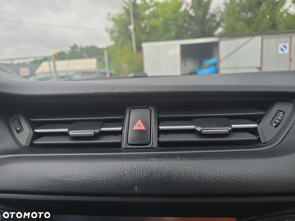 Toyota Avensis - 22