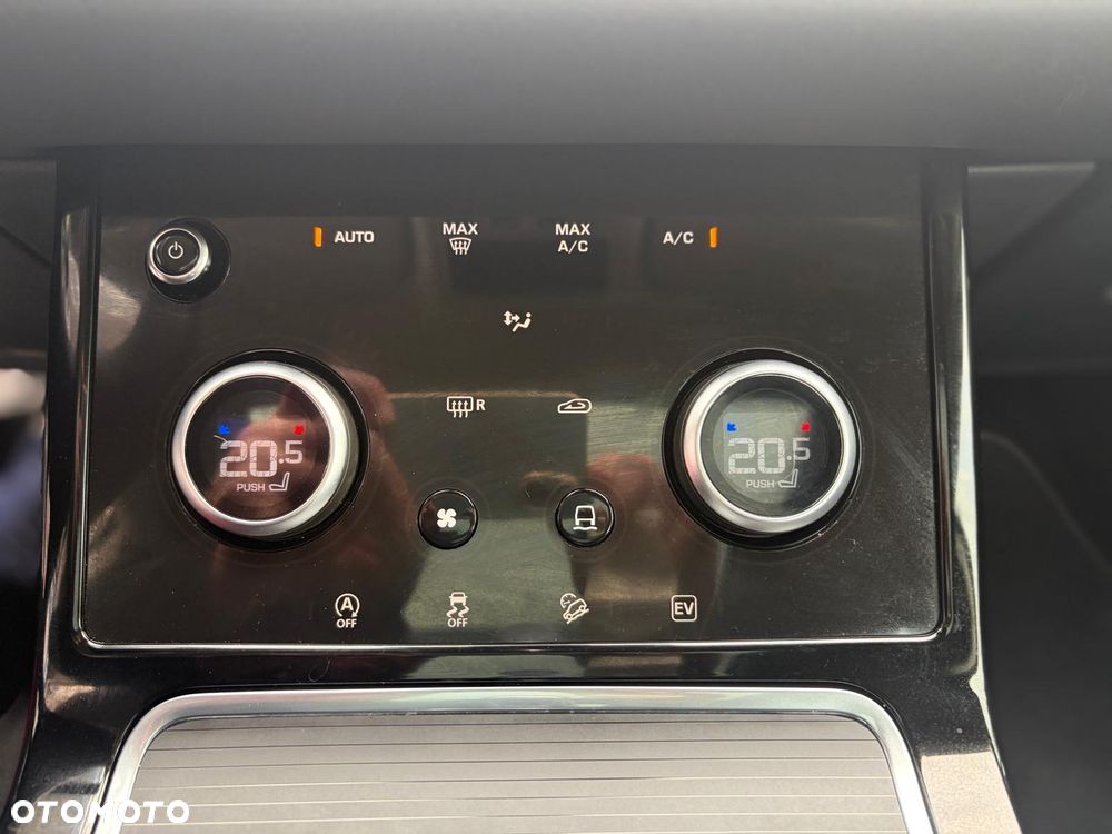 Land Rover Range Rover Evoque - 22