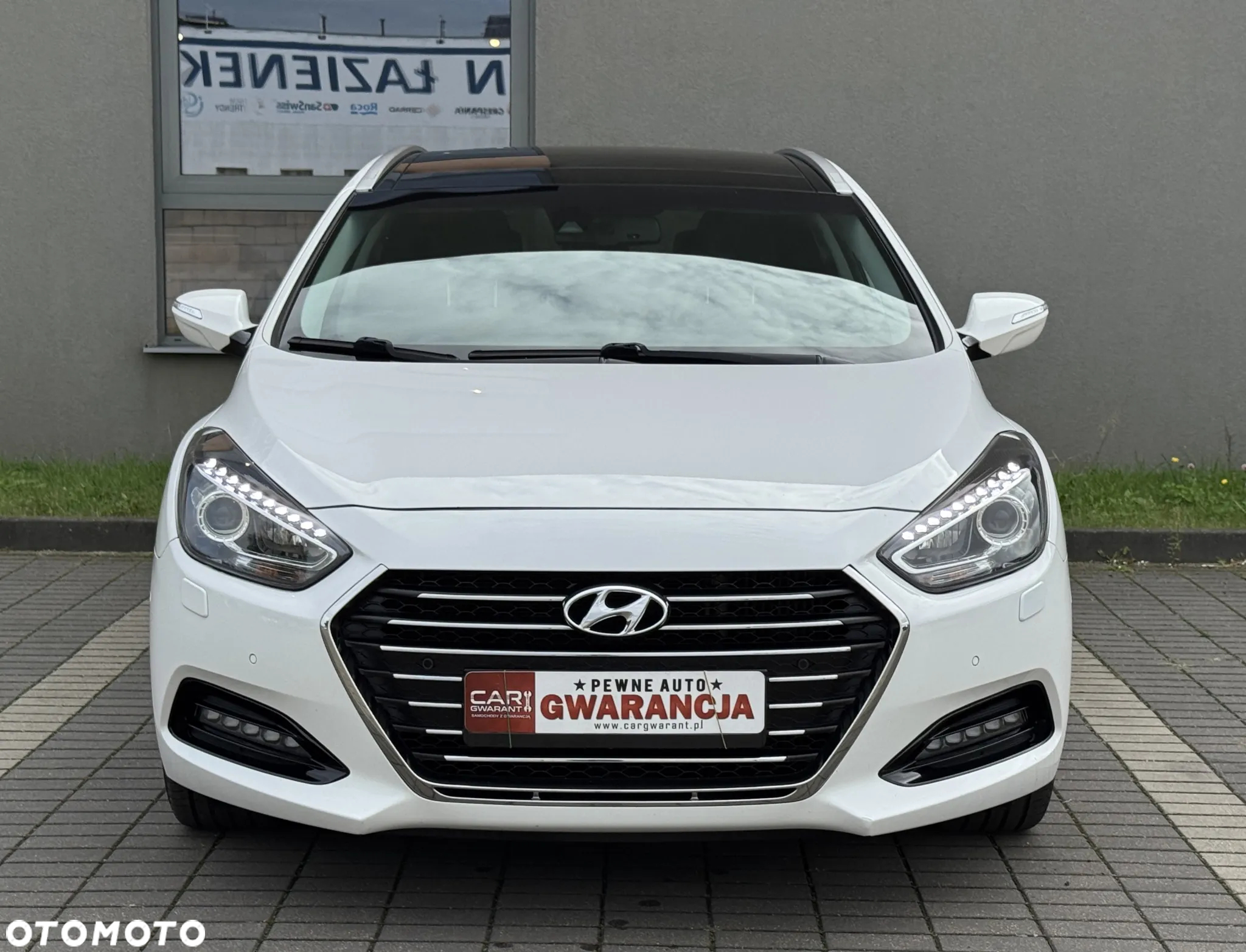Hyundai i40 Kombi 1.7 CRDi DCT Premium - 3