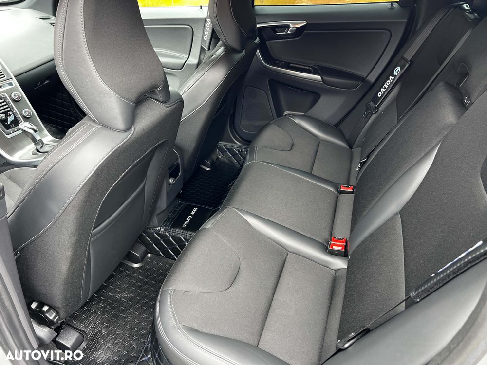 Volvo XC 60 D4 Geartronic Momentum - 9