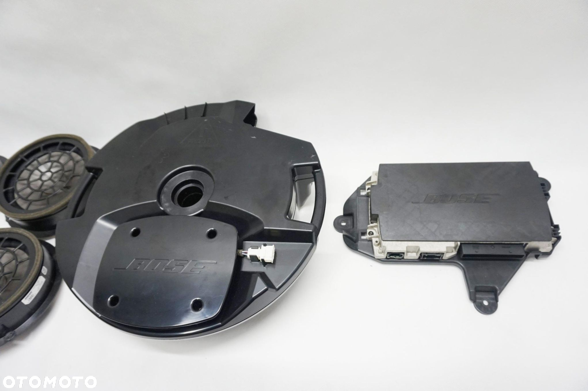 GŁOSNIKI SYBWOOFER WZMACNIACZ BOSE AUDI Q3 8U 8U0035382A 8X0035223C - 2