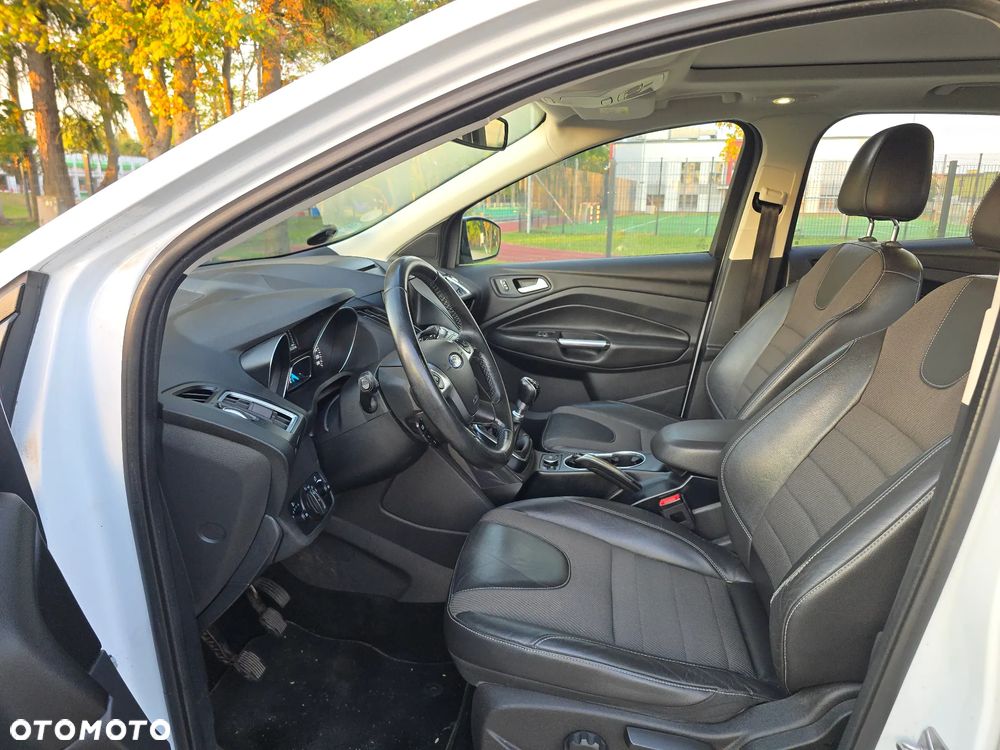 Ford Kuga - 8
