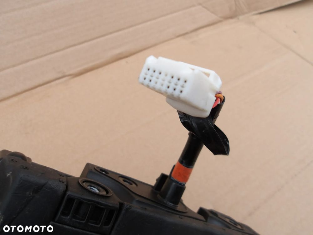 LUSTERKO LEWE KAMERA TOYOTA C-HR LIFT 87940-F4032 - 6