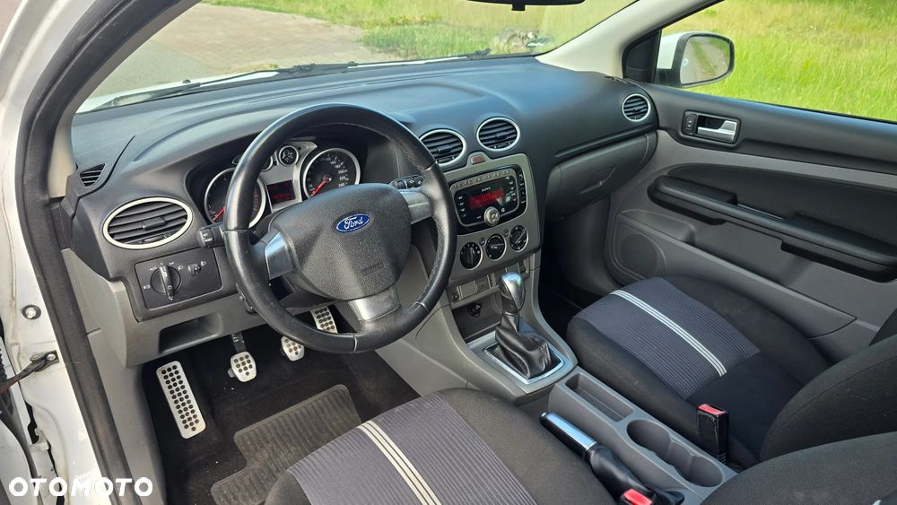 Ford Focus 1.6 16V Viva II - 32