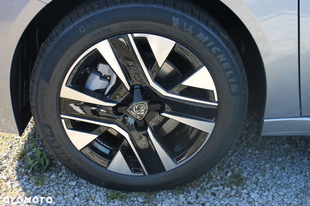 Peugeot 208 1.2 PureTech Allure S&S - 11