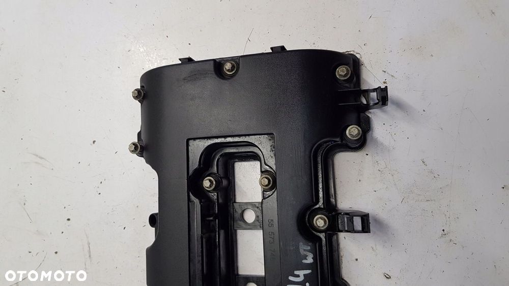 pokrywa zaworów Opel Adam Corsa 1.4 - 3