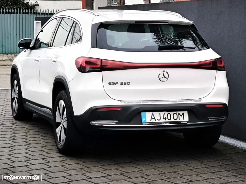 Mercedes-Benz EQA 250 Progressive - 2