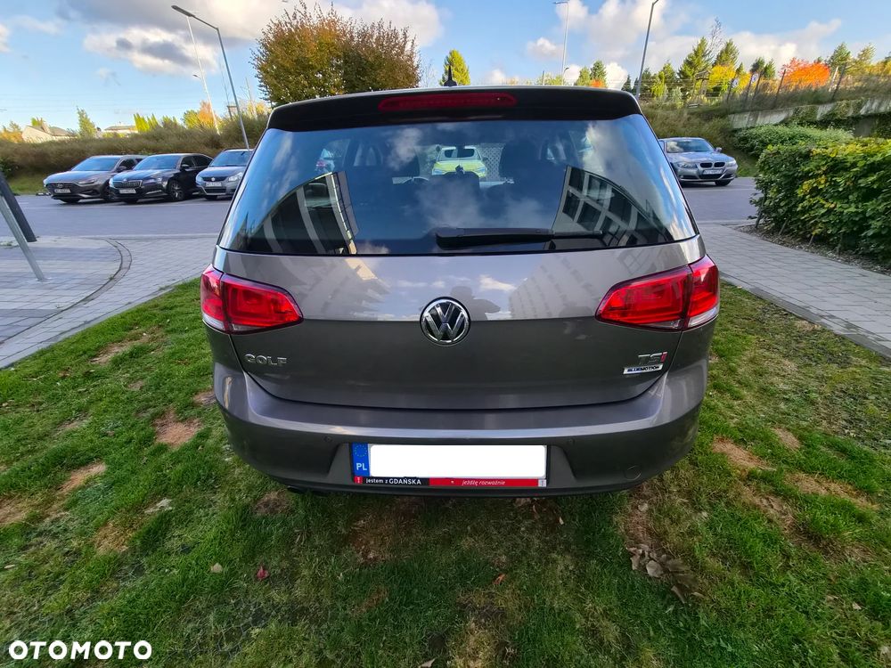 Volkswagen Golf - 8