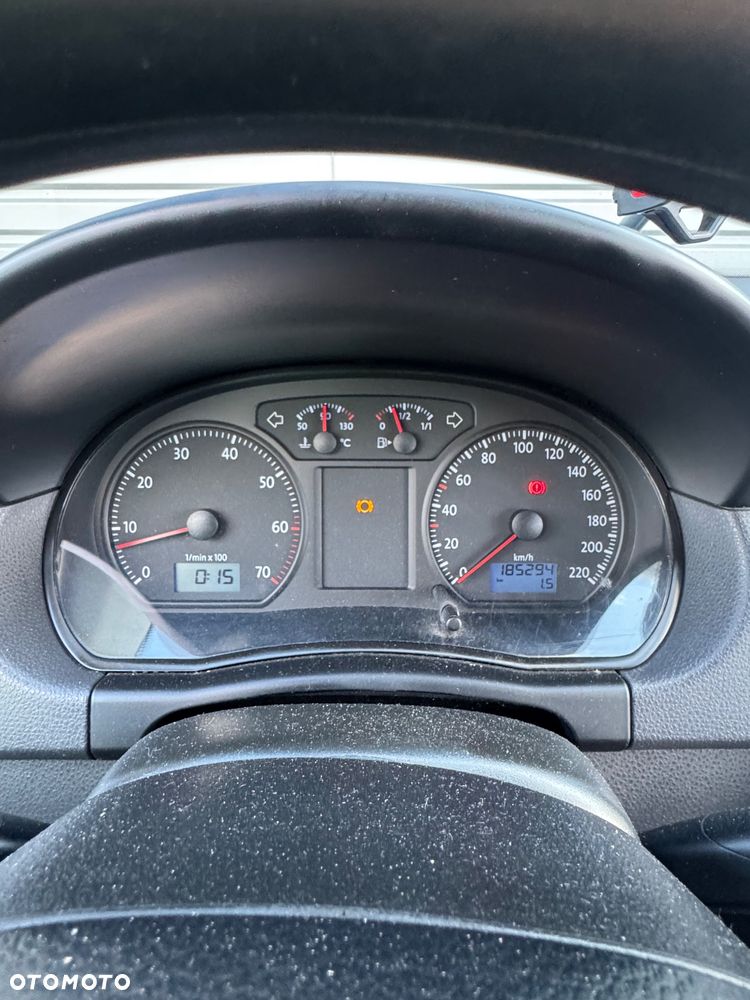 Volkswagen Polo 1.4 16V Sportline - 29