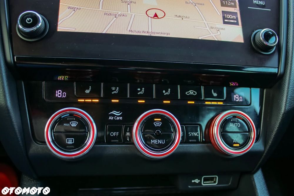 Skoda Octavia 2.0 TDI DSG RS - 26