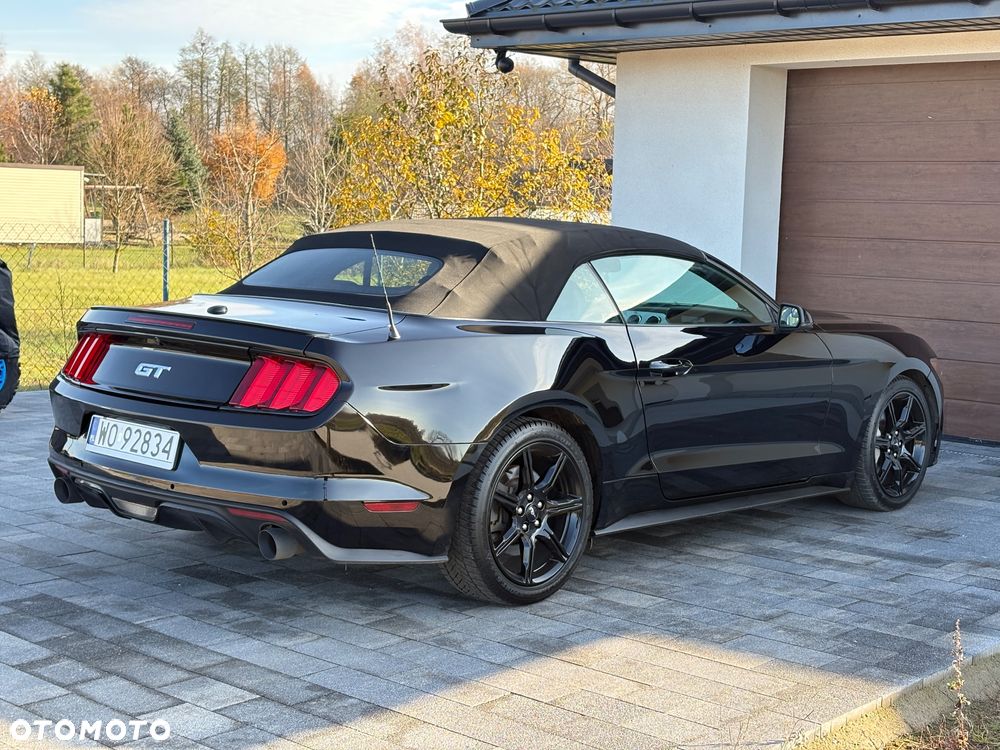 Ford Mustang Cabrio 5.0 Ti-VCT V8 Black Shadow Edition - 4