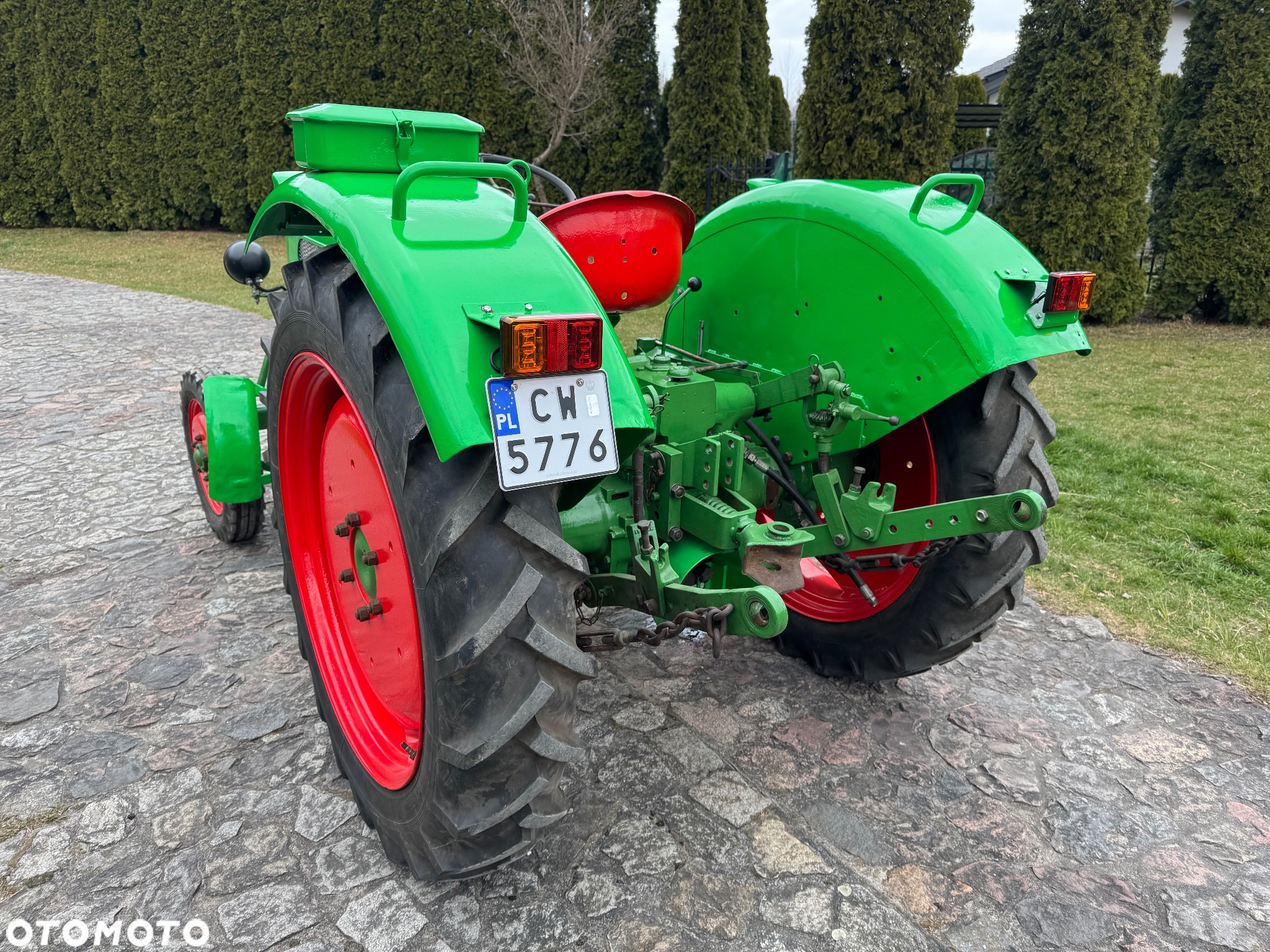 Deutz-Fahr Fahr Güldner A3K Burgund D133 - 23