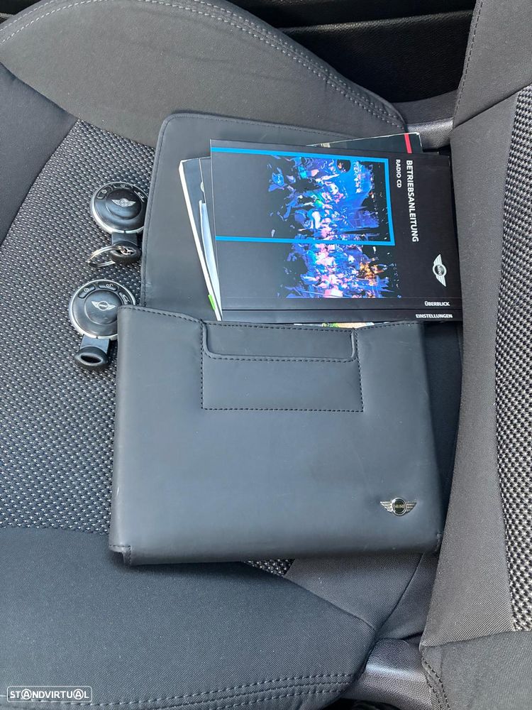 MINI 3 Portas One - 10