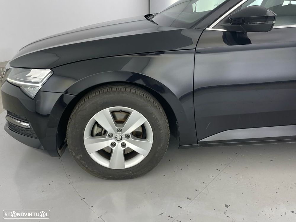 Skoda Superb Break 2.0 TDI Ambition DSG - 19