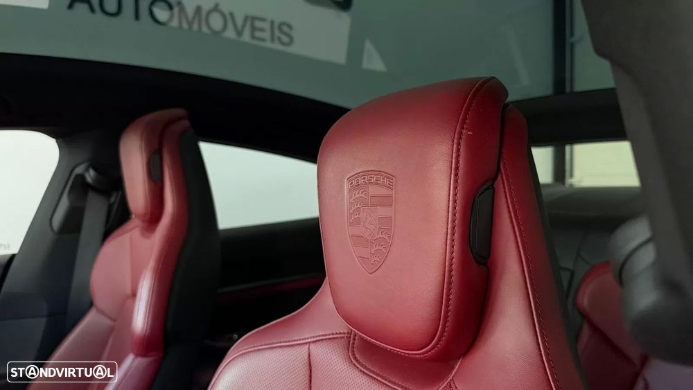 Porsche Taycan 4S - 23