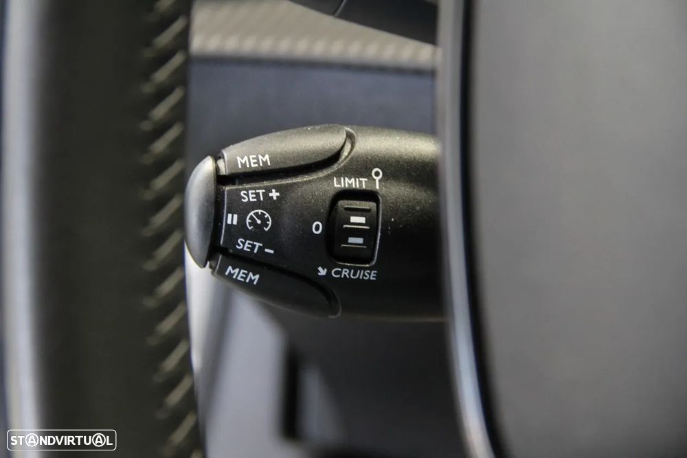 Peugeot 2008 1.2 PureTech Active Pack - 13