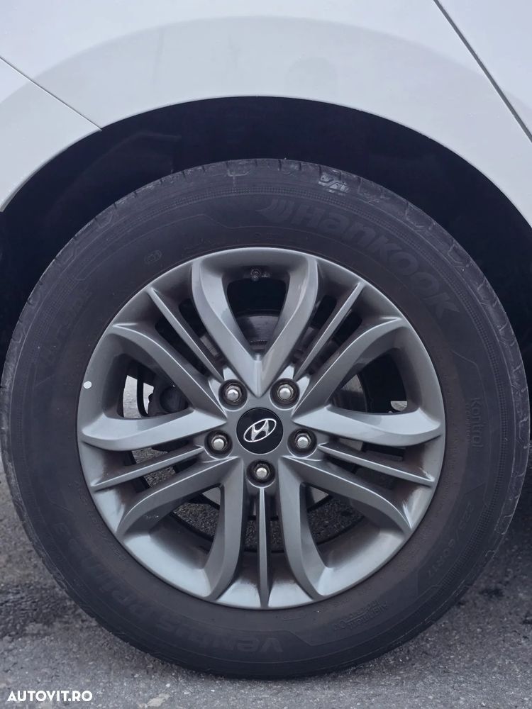 Hyundai ix35 - 22