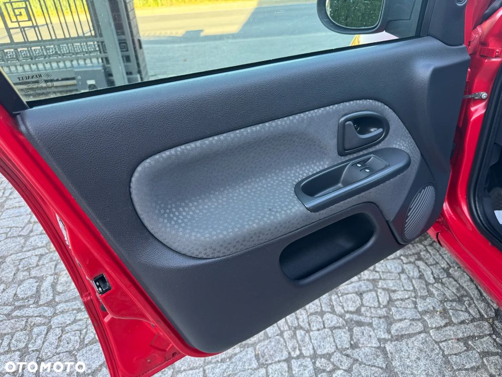 Renault Clio 1.2 Campus Authentique - 26