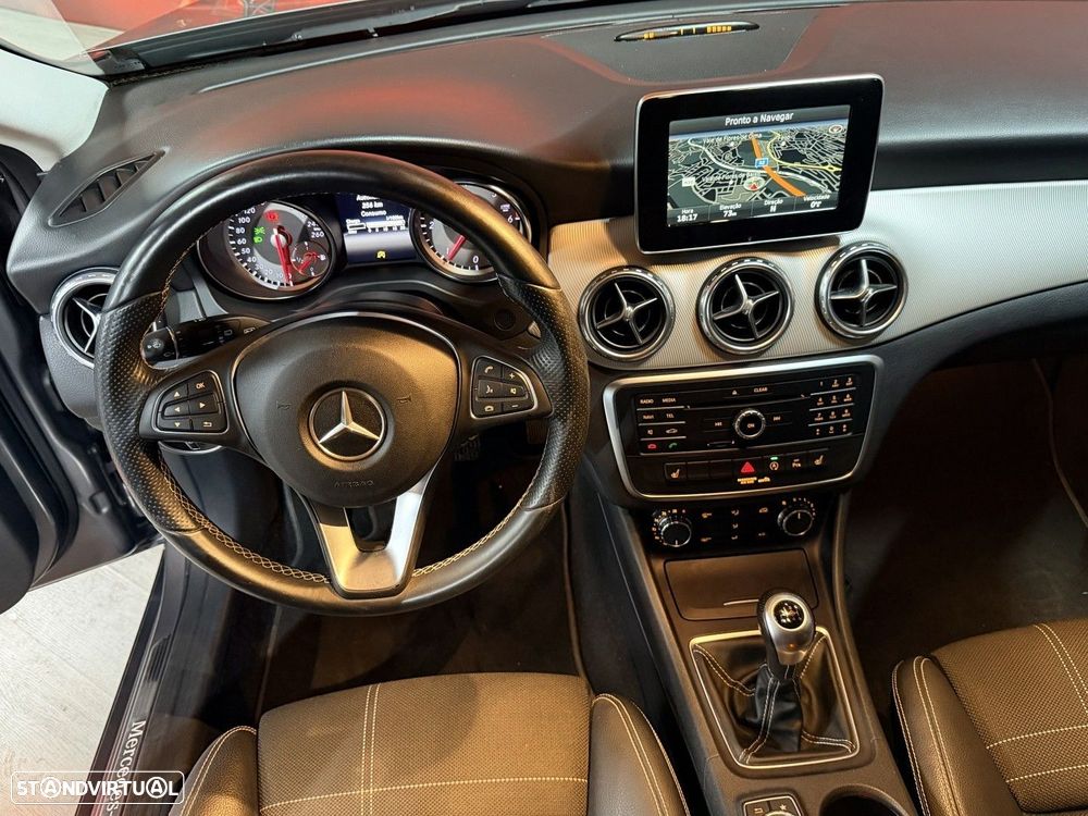 Mercedes-Benz GLA 180 CDI Urban - 9