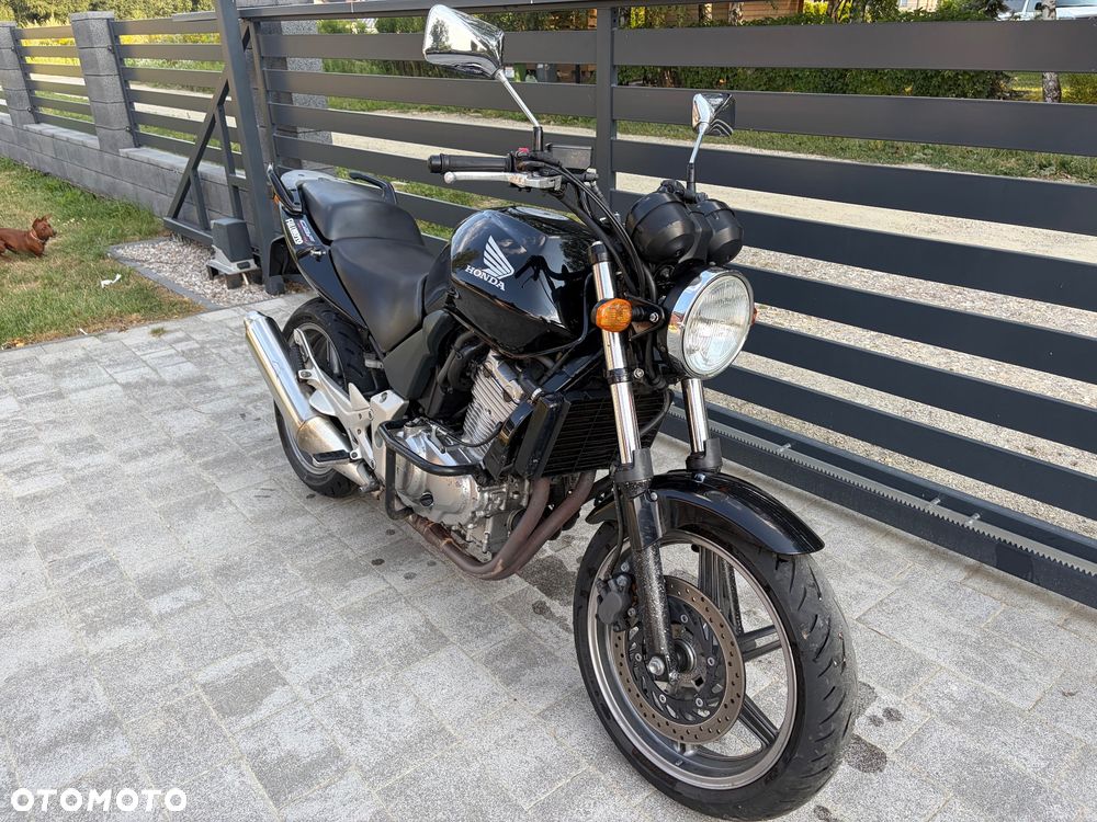 Honda CBF - 16