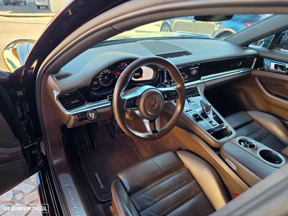 Porsche Panamera - 15