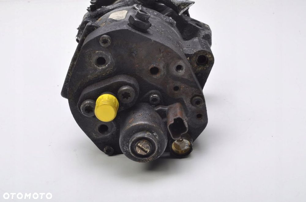 MITSUBISHI PAJERO III 3.5 POMPA WTRYSKOWA - 2