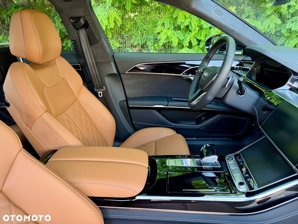Audi A8 - 13